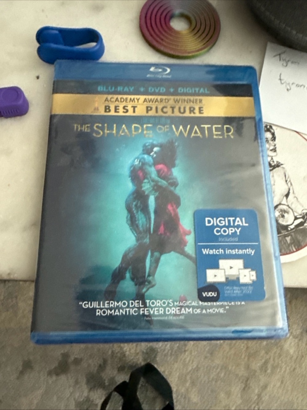 Translucent Blue Blu-ray/DVD Storage Case with Back Cover Sleeve
